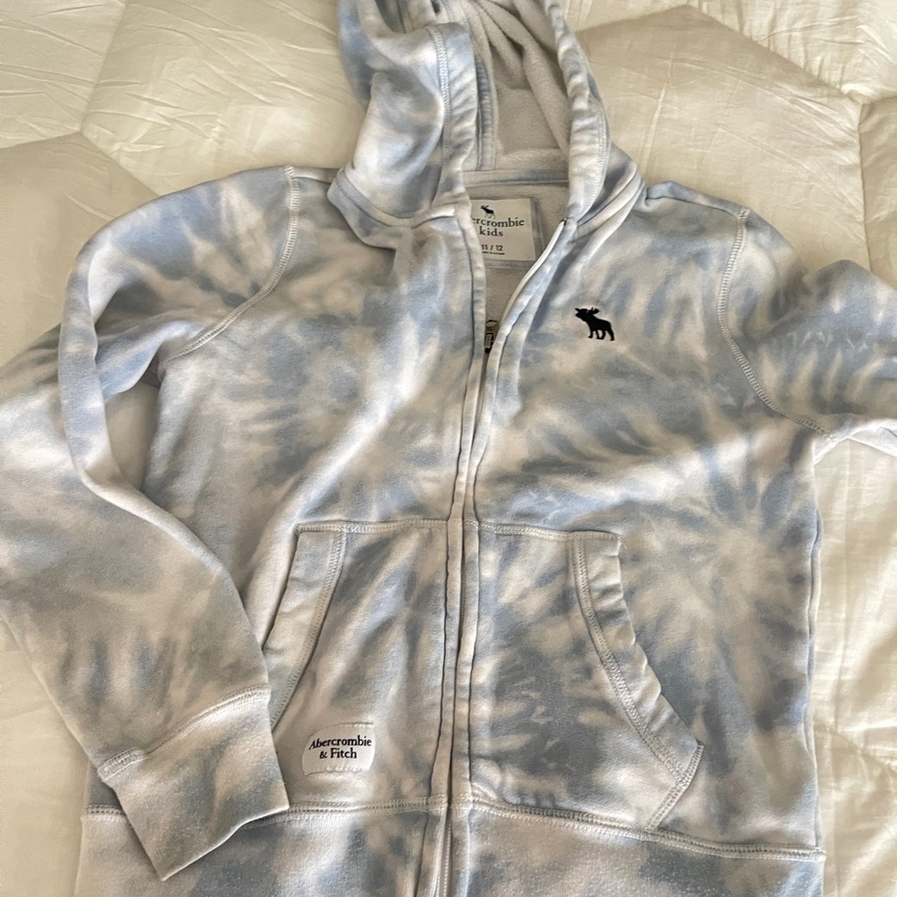 Abercrombie & Fitch Kids hoodie - large 11/12 • excellent used condition!